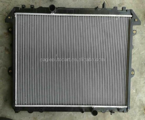 2.5 D-4D Motor Radyatörü 16400-OL250 Toyota Hilux Innova Auto