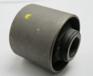 Land Cruiser J6 NR Süspansiyon Daha iyi kullanımı için 48702-60040 Alt Kürük