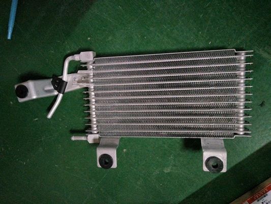 Nissan Teana L33 QR25 2013-2018 21606-3TN0A 21606-3TS0A için en yüksek dereceli yağ soğutucu assy