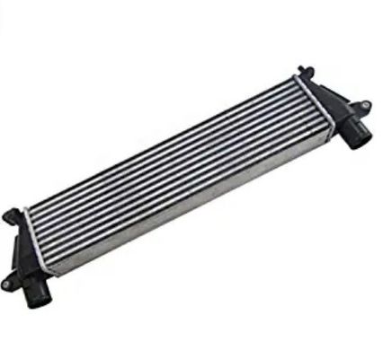 Isuzu D-Max 2012 2.5L 3.0L için araba intercooler OE NO. 8980906272 8980906272
