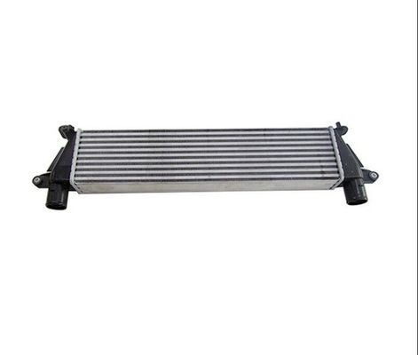 Isuzu D-Max 2012 2.5L 3.0L için araba intercooler OE NO. 8980906272 8980906272
