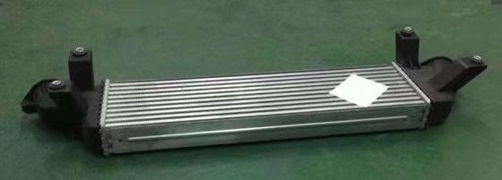 Mitsubishi L200 2.4 4WD KB5T 2019-2020 1530A161 Özel Tasarımı için Intercooler