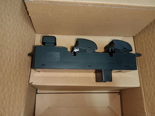 8608A221 2012 Mitsubishi Lancer 2.0 ön kapısı için güç penceresi kontrol anahtarı