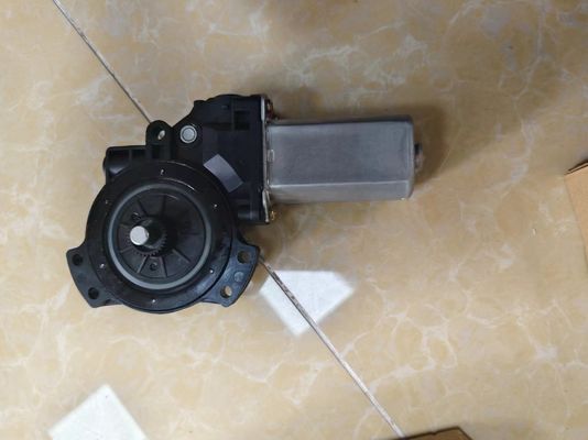 Kia Optima III 11-15 Pencere kaldırma motoru 82450-2T000
