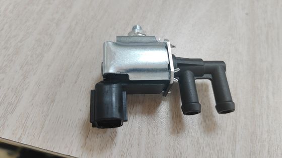 Mitsubishi 02-03 Lancer Colt Outlander Galant Legnum MR507781 için temizlik kontrol solenoid valfi