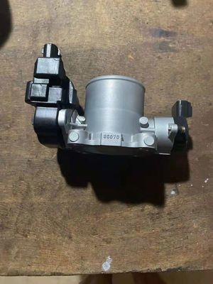 Toyota Hilux KUN25 KUN26 2KD 26100-0L010 26100-30070 Gaz gövdesi Assy Yıl 1986-1991