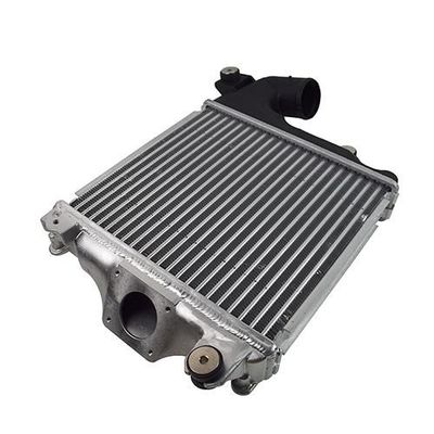 Toyota Hilux D40 2011-2015 için Intercooler Radyatör Mesh Cooler 17940-0L070