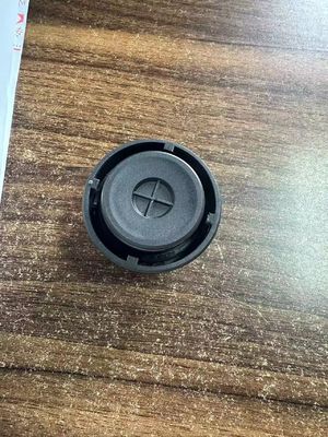 05E 103 485J OEM kalitesi ile VW benzinli 1.5 koltuklu Audi Skoda için motor yağı filtre kapağı