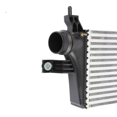 17940-0E010 Hilux Fortune Innova için Toyota Intercooler 2021 2022