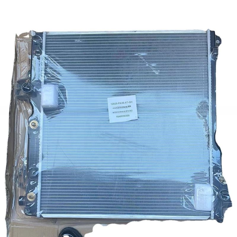 Land Cruiser 150 Otomatik AT Soğutma Radyatörü 16400-30300 Toyota Prado 3.0 TDI için
